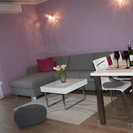 Apartment Anchi Макарска Екстериор снимка