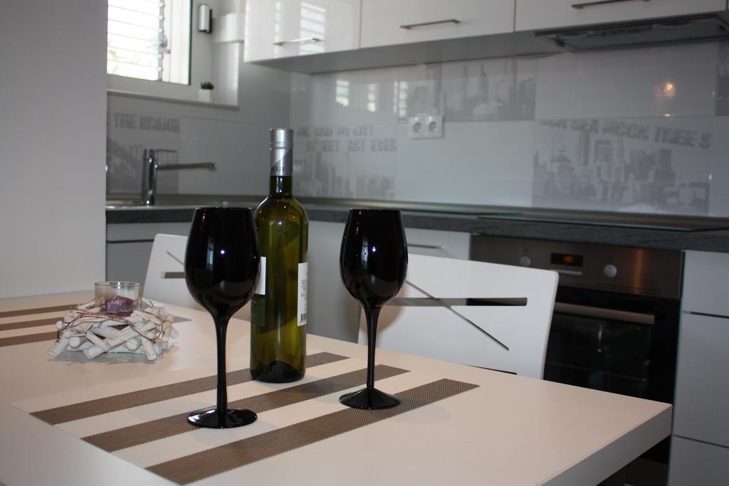 Apartment Anchi Макарска Екстериор снимка