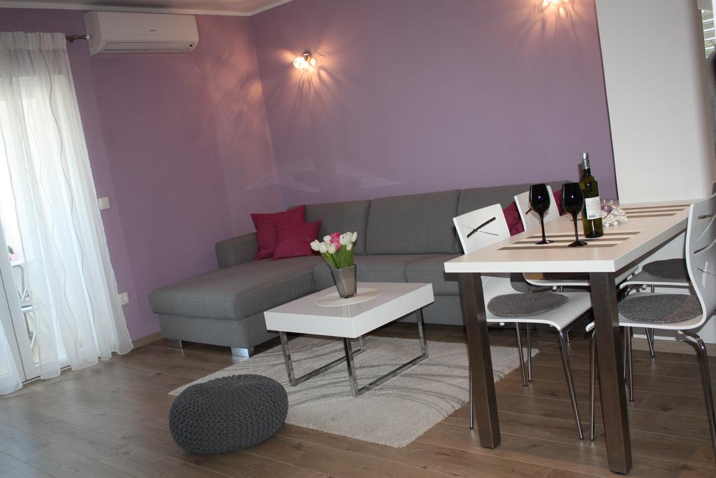 Apartment Anchi Макарска Екстериор снимка
